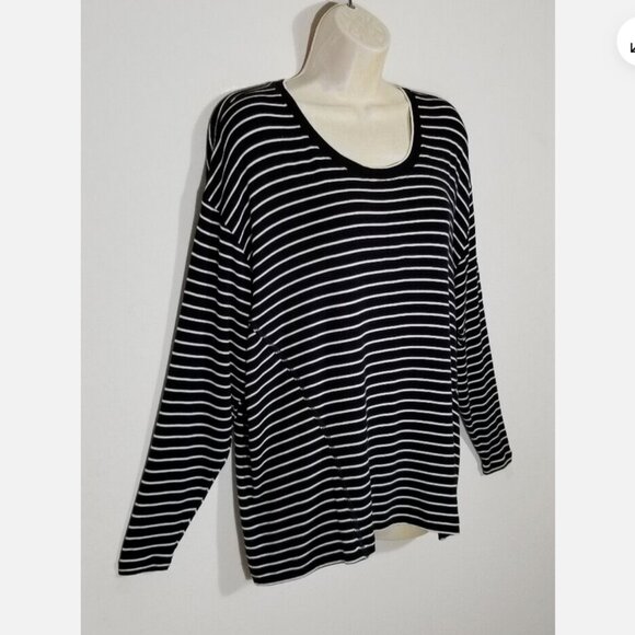 CAbi Style #4005 Crosswalk Tee Top 6336E1M - Picture 2 of 8